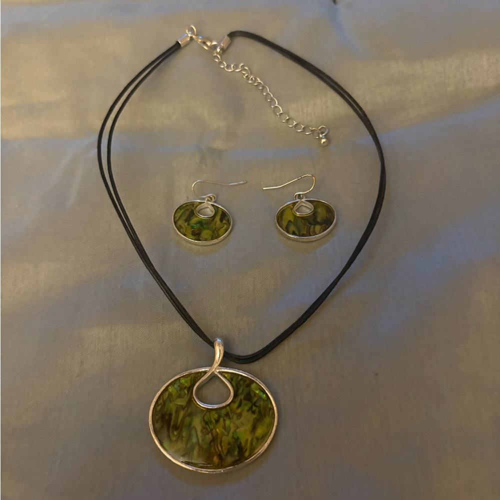 Charming Charlie Green and Silver Necklace Set